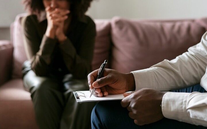 Why is Finding a Specialized OCD Therapist in Los Angeles So Vital?